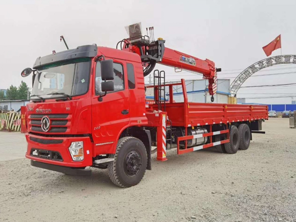 東風(fēng)D3L后雙橋12噸隨車(chē)吊