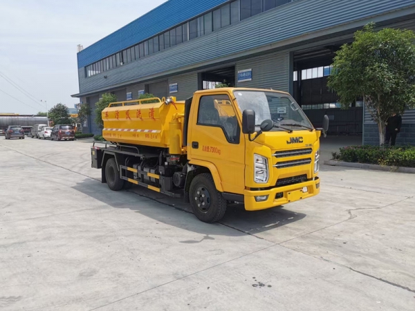 江鈴順達5方清洗吸污車，地下室專用